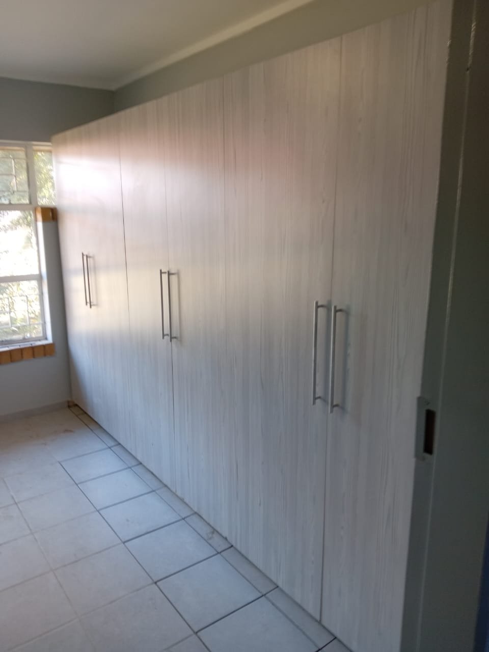 Shopfitting cash desk and display cabinetry